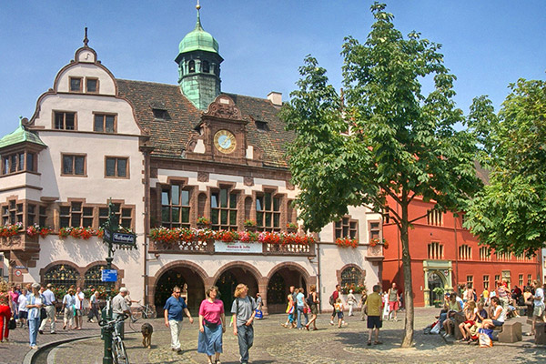 Schwarzwaldmetropole Freiburg im Breisgau mit historischer Altstadt